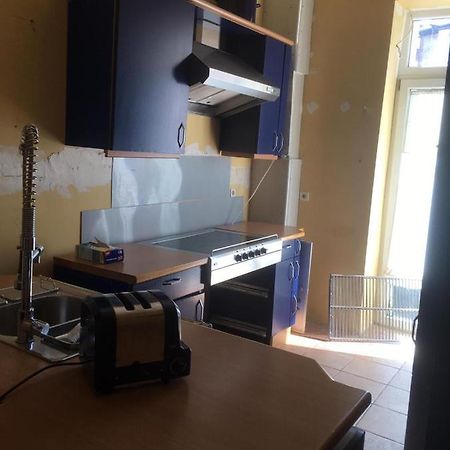 Zimmer In Kaiserslautern Extérieur photo