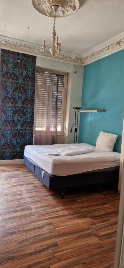 Zimmer In Kaiserslautern Extérieur photo